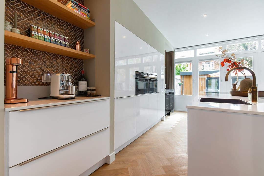 Foto 16 van Uithoornstraat 27-H