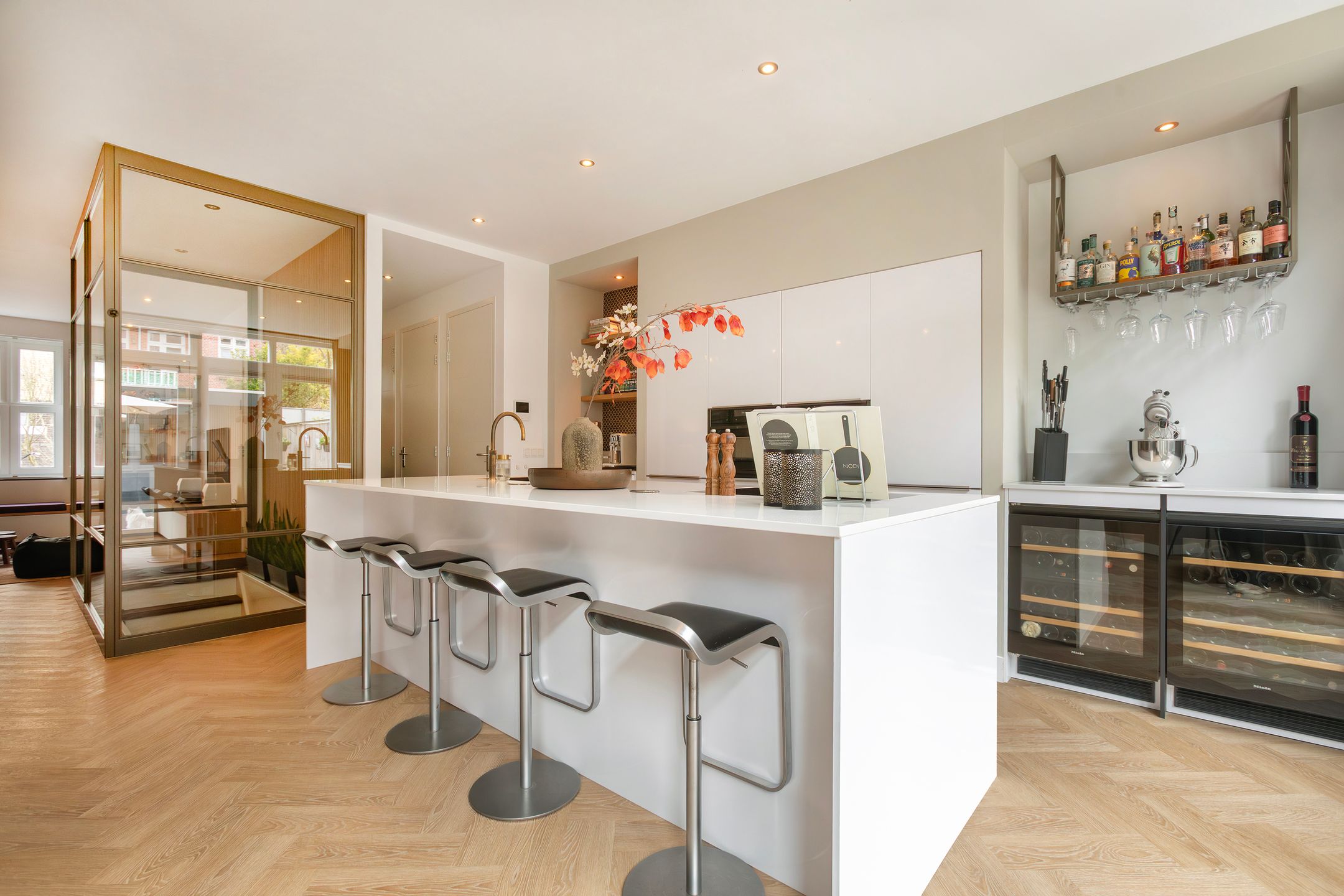 Foto 15 van Uithoornstraat 27-H