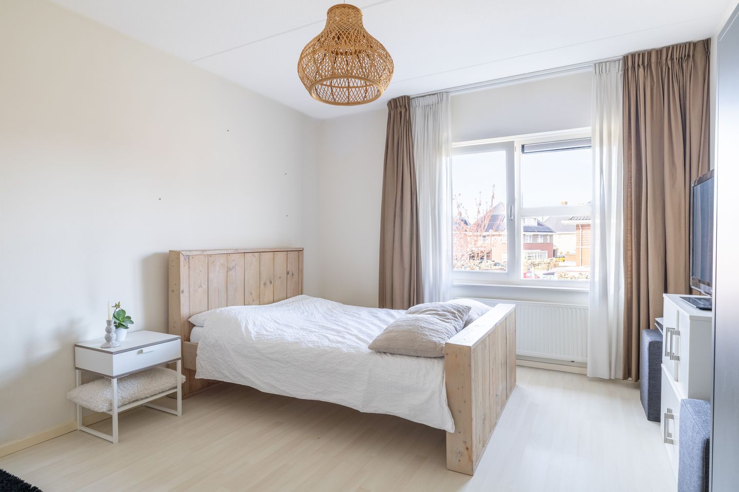 Foto 25 van Keulvoet 14