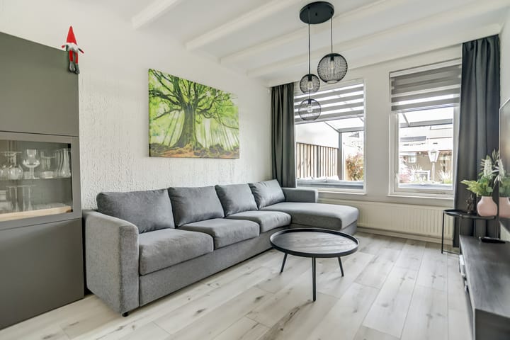 Foto 4 van Annecyhof 8