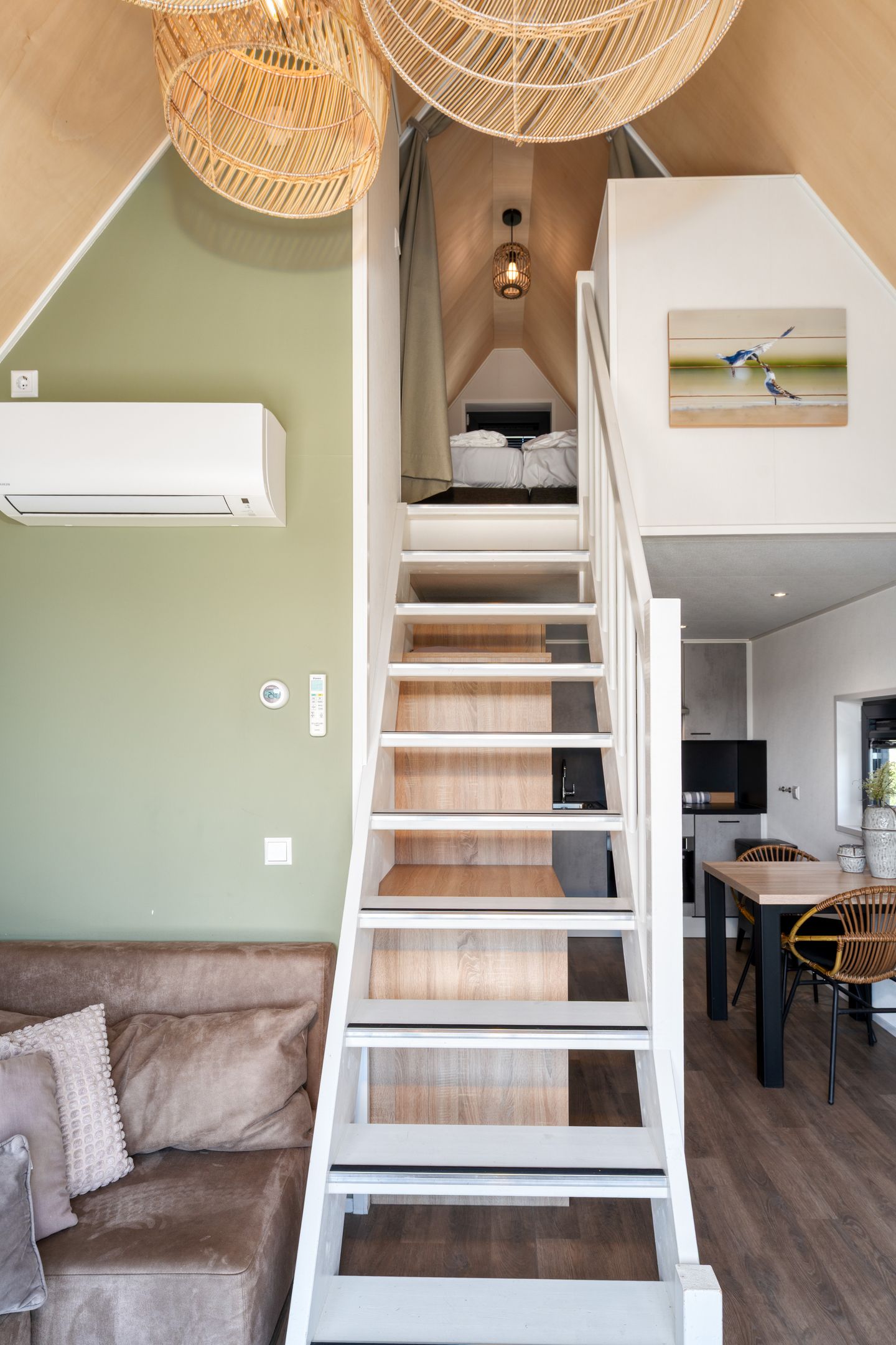 Photo 10 of Zeedijk 24-960