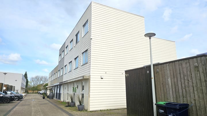 Foto 2 van Van Duijnwater 12