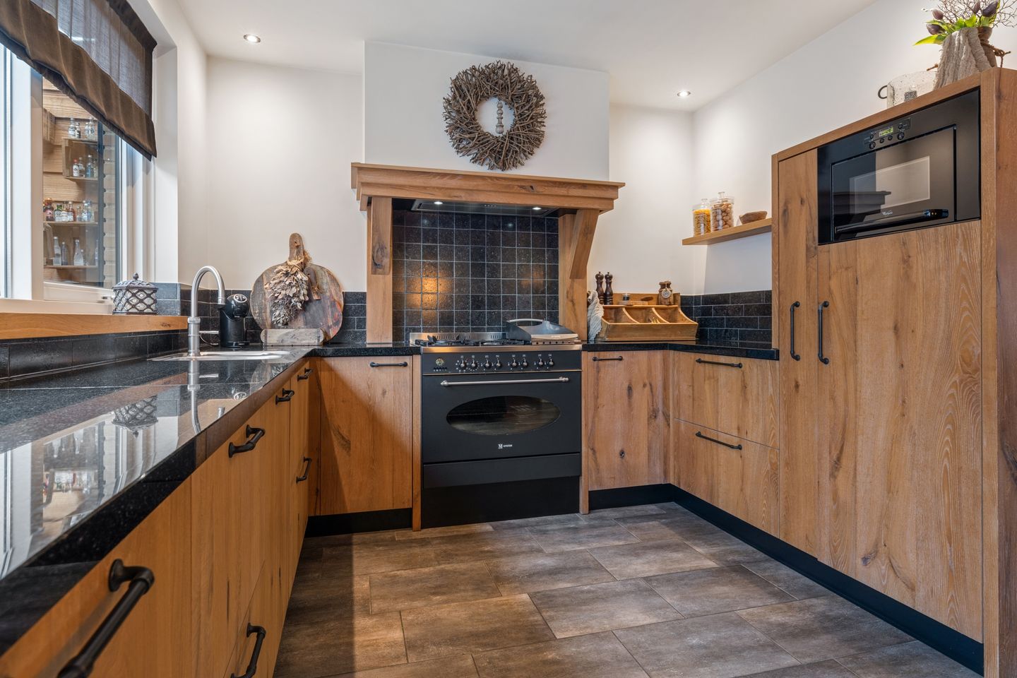 Foto 19 van Pomeranusstraat 1