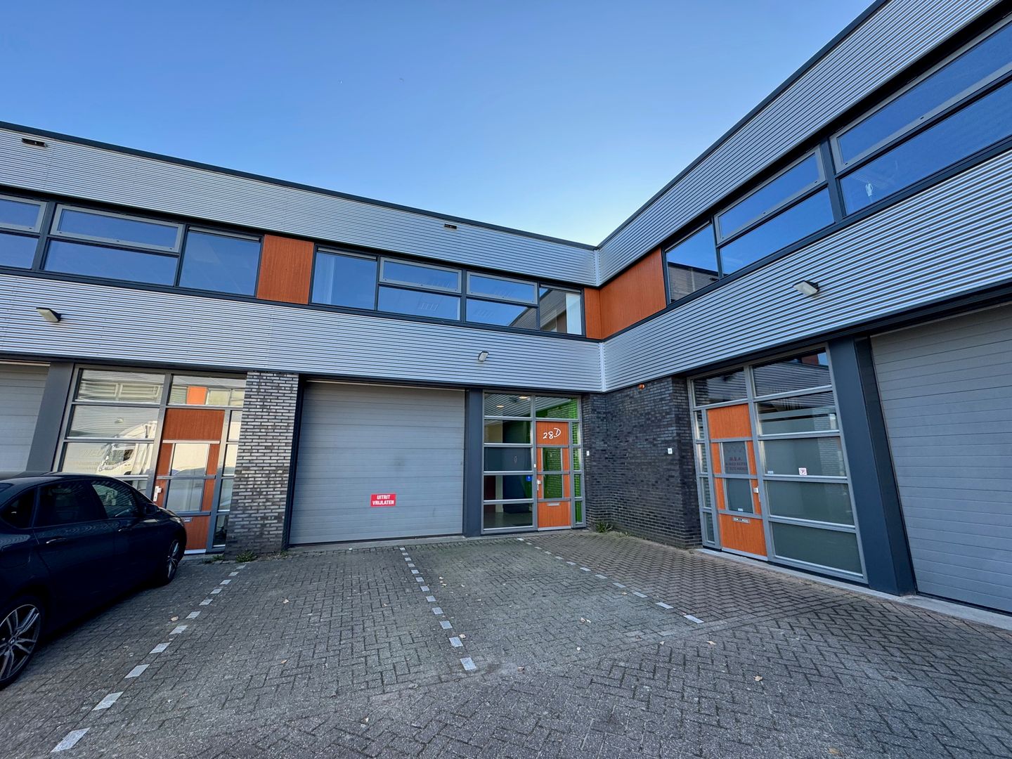 Bekijk foto 1 van Teddingtonweg 28