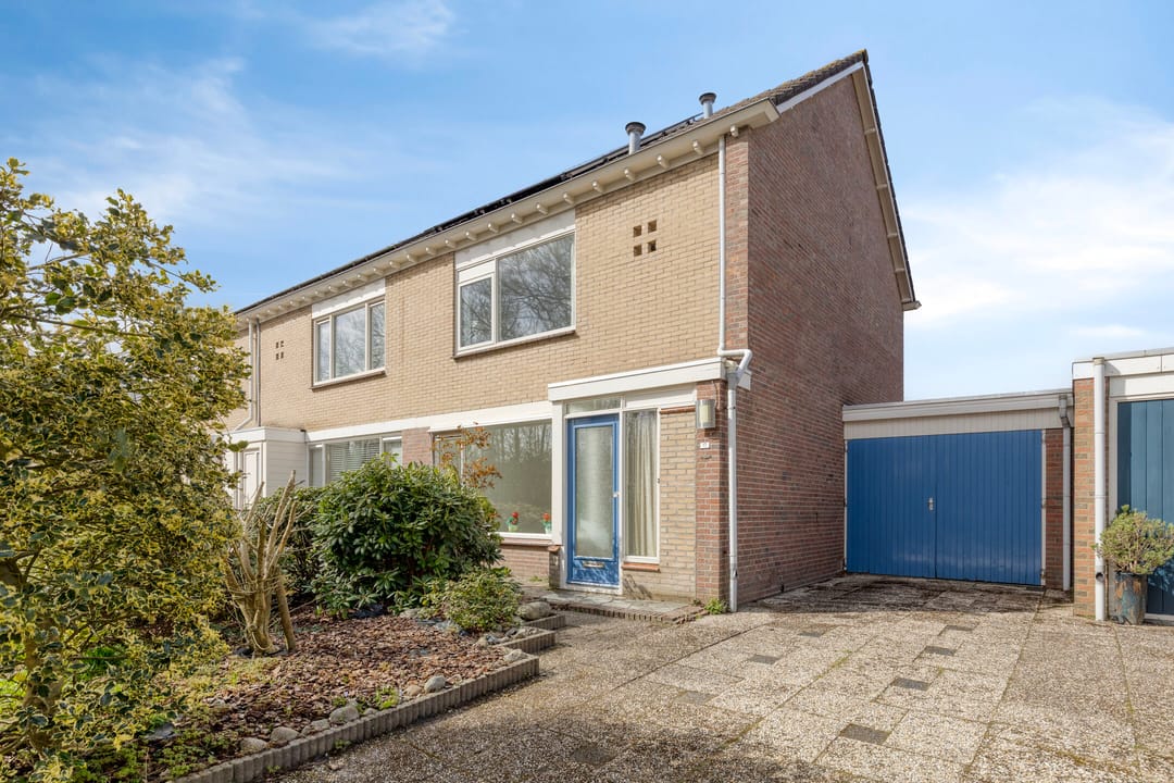 Photo 1 of G. Bavingstraat 17