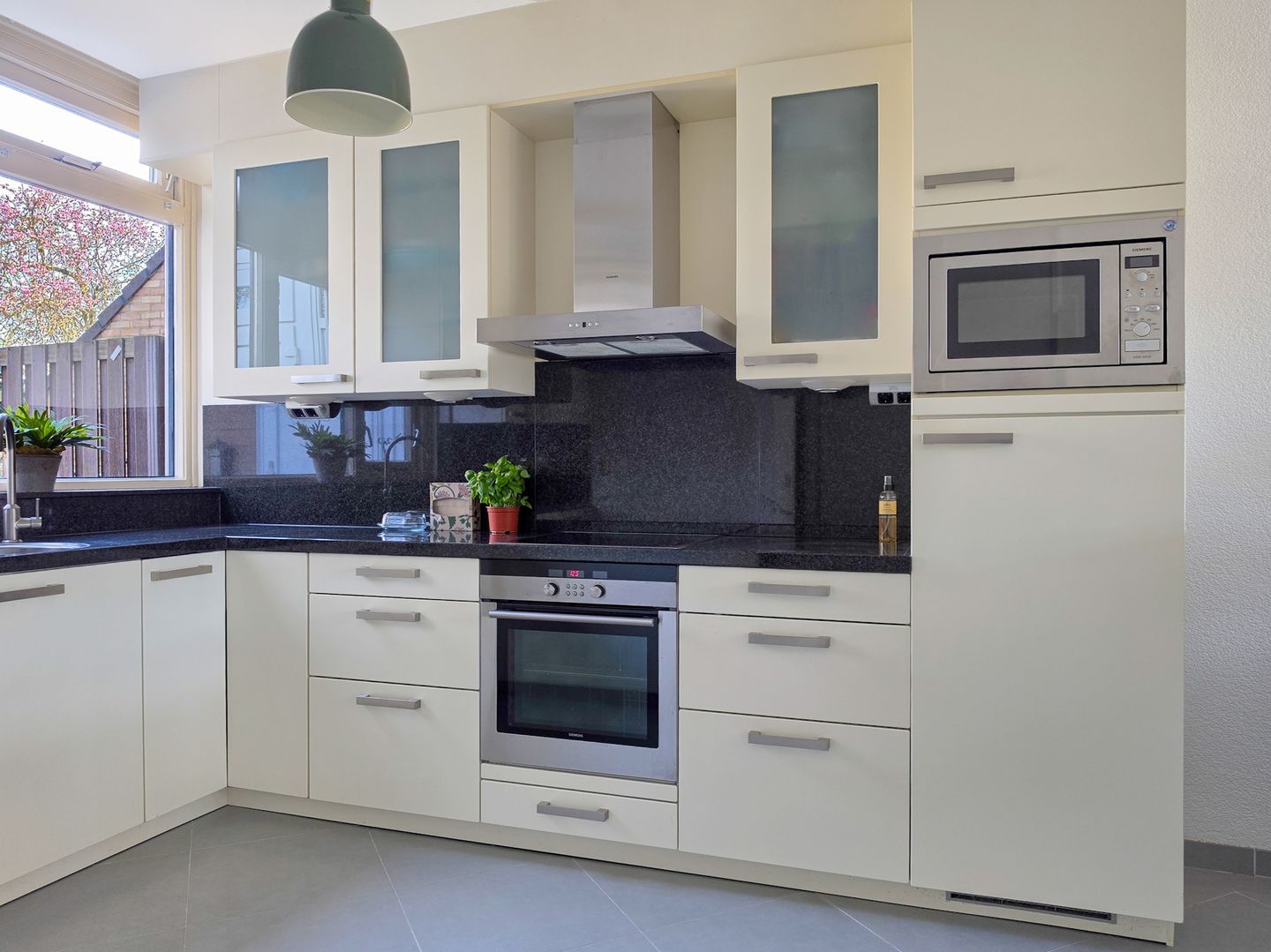 Foto 29 van Godfried Bomansstraat 104