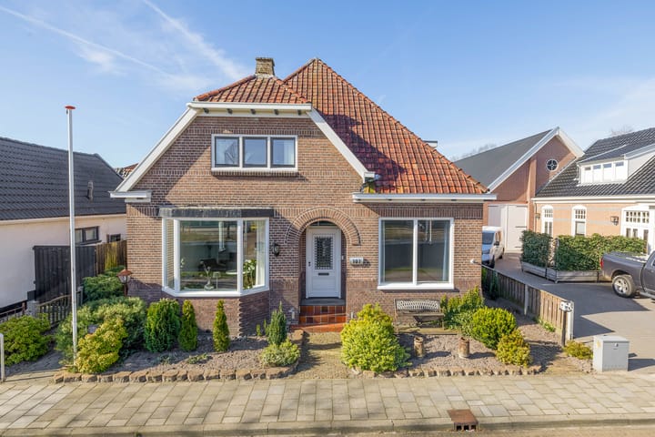 Vrijstaande woning te koop: Semskade 107, Stadskanaal