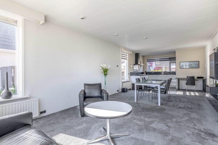 Vrijstaande woning te koop: Semskade 107, Stadskanaal