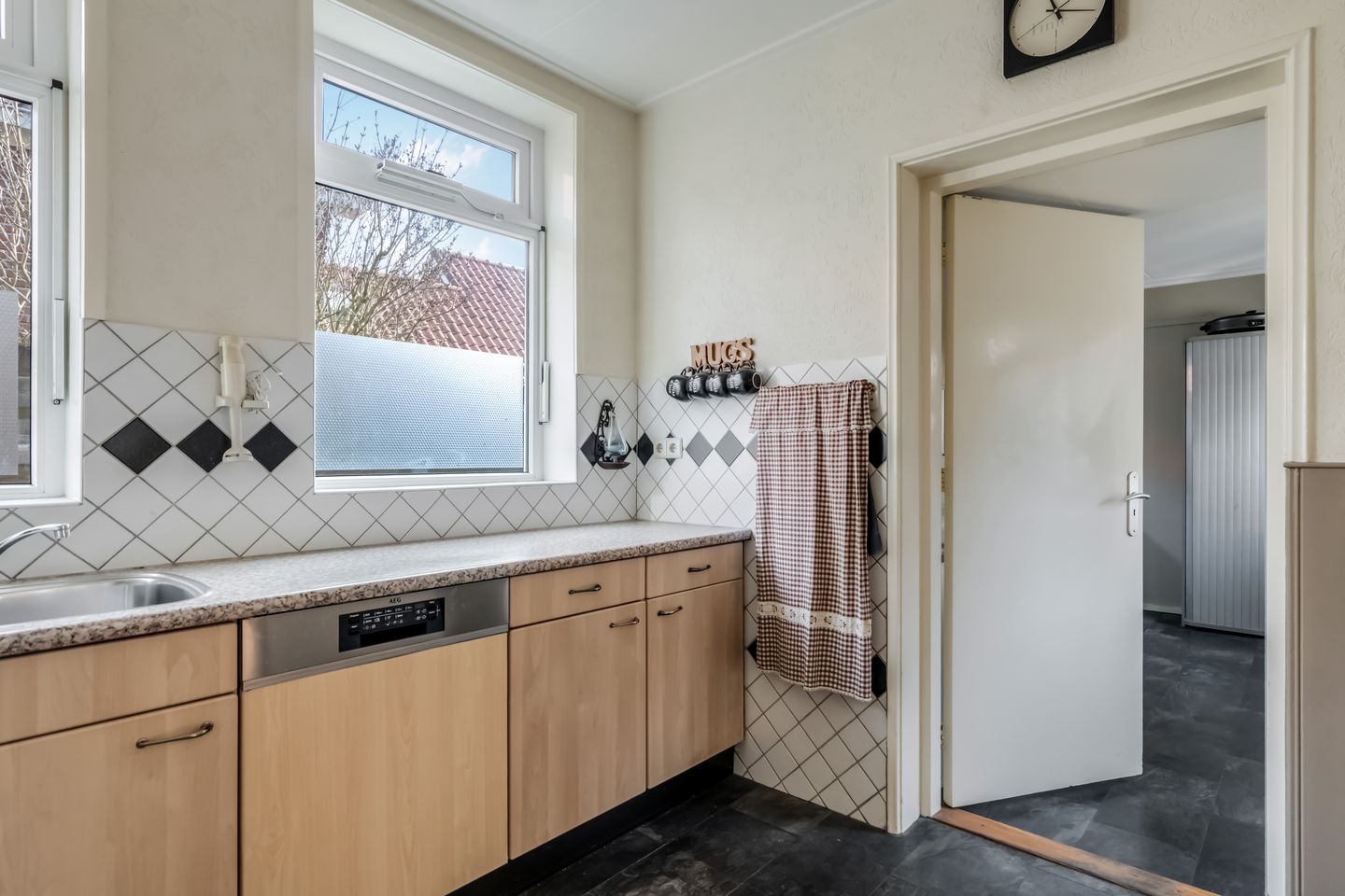 Foto 19 van Monnikenweg 46