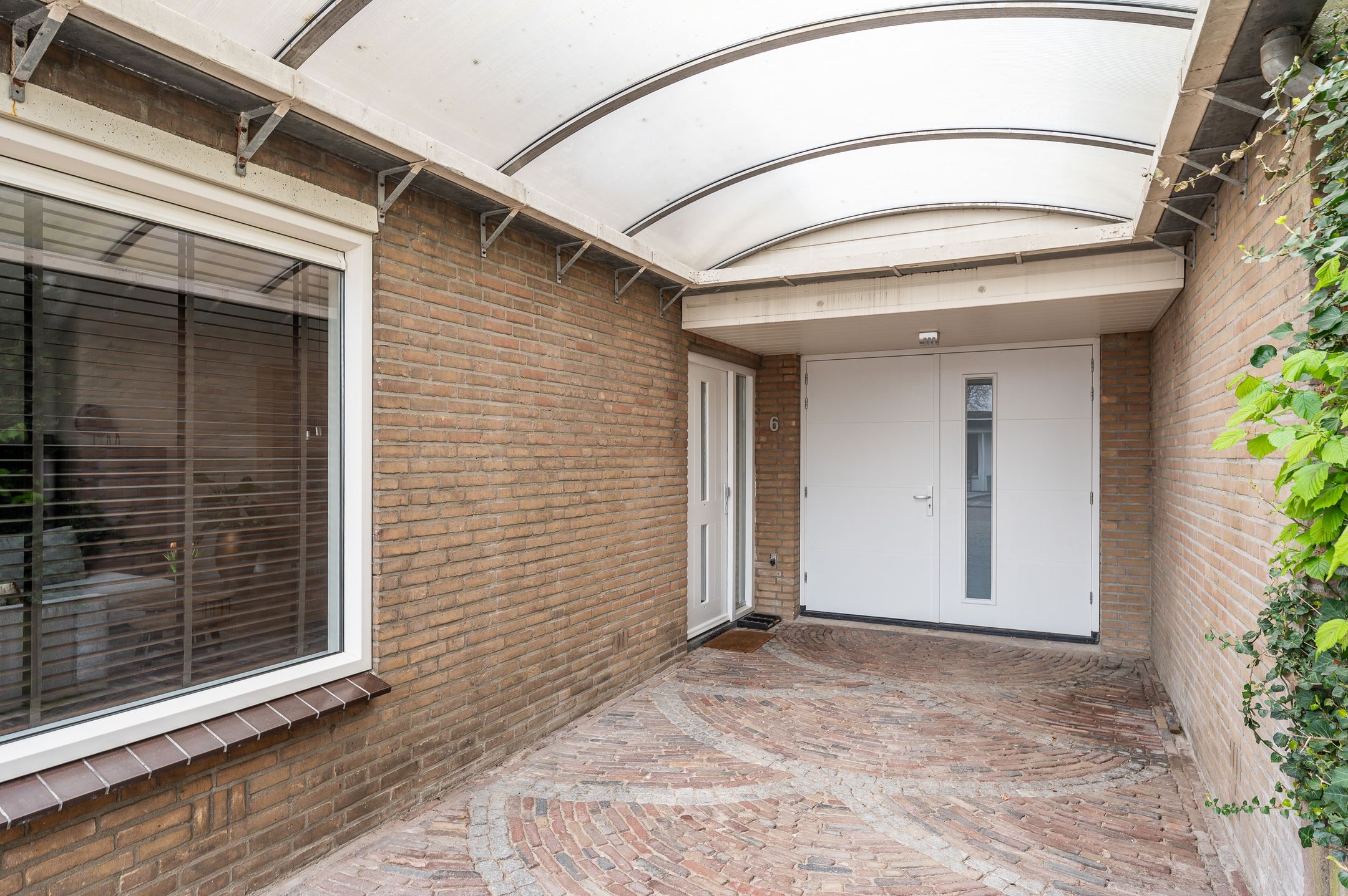 Photo 9 of Bisschop Bekkerslaan 6