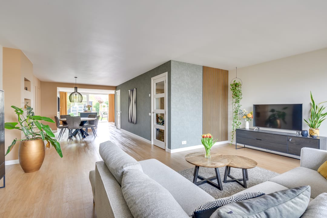 Photo 2 of Bisschop Bekkerslaan 6