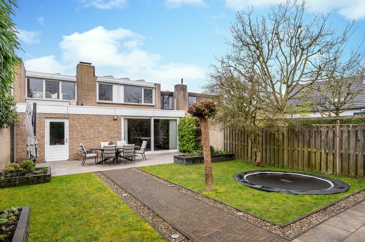 Photo 4 of Bisschop Bekkerslaan 6