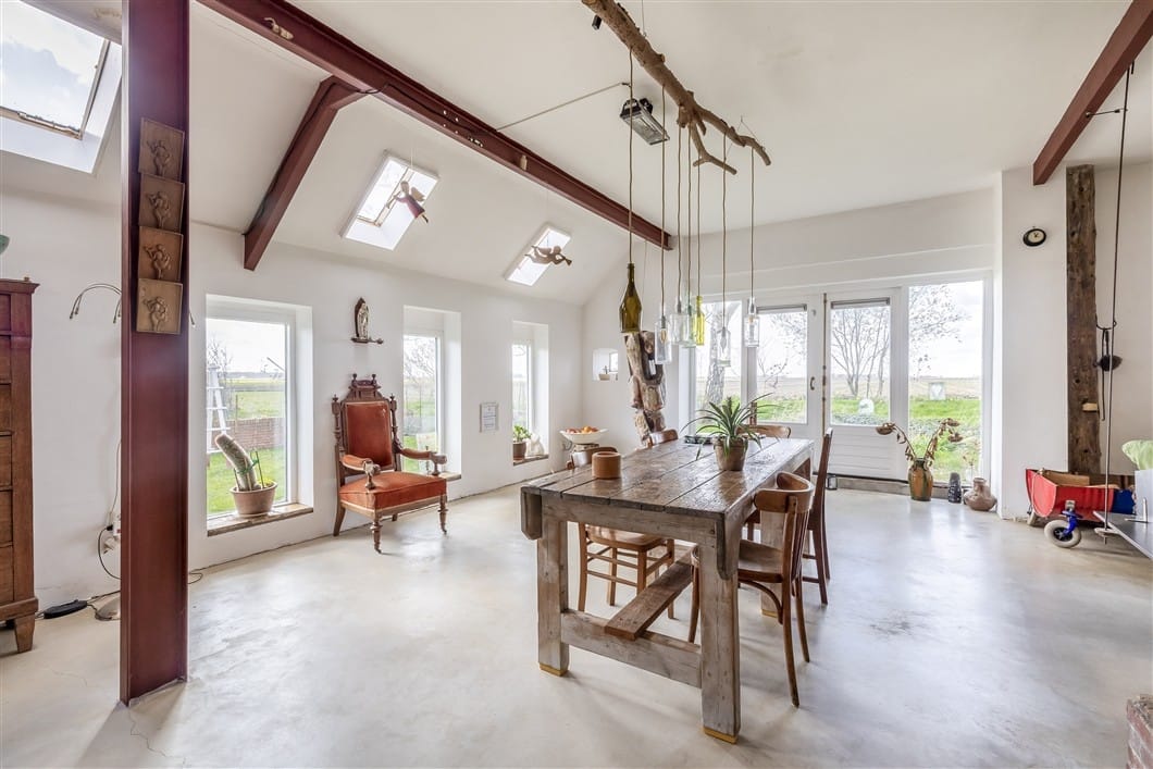 Photo 11 of Numero Dertien 8