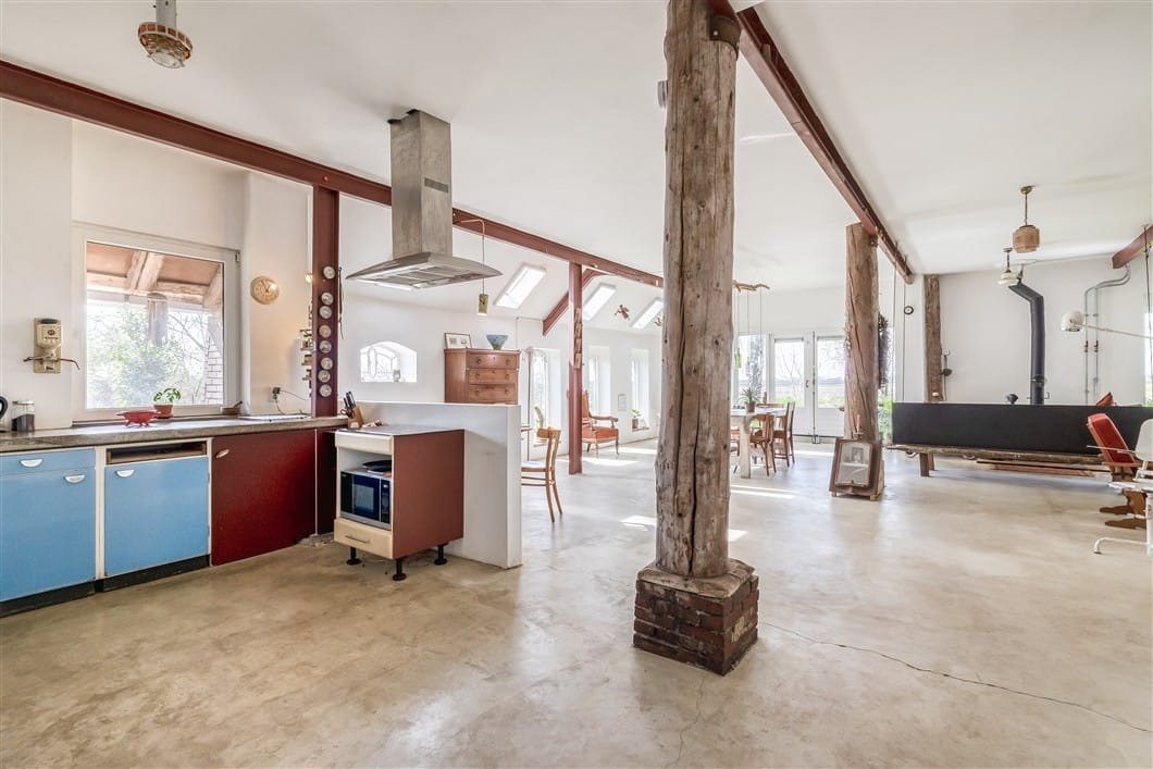 Photo 23 of Numero Dertien 8