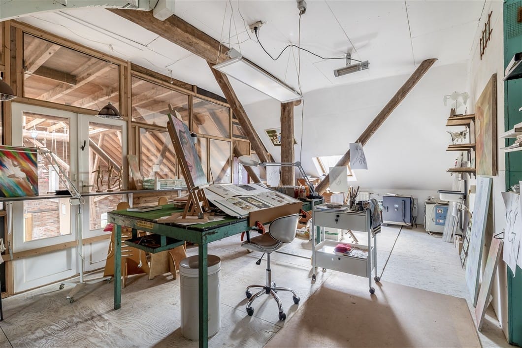 Photo 54 of Numero Dertien 8