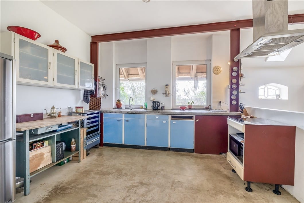 Photo 24 of Numero Dertien 8