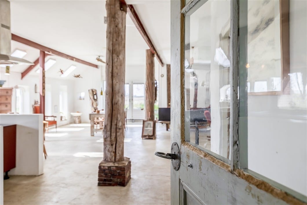 Photo 22 of Numero Dertien 8