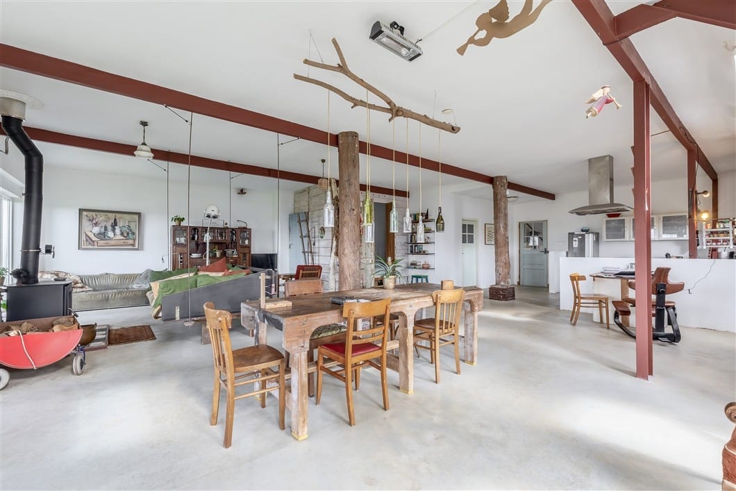 Photo 13 of Numero Dertien 8