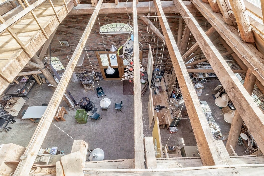 Photo 28 of Numero Dertien 8