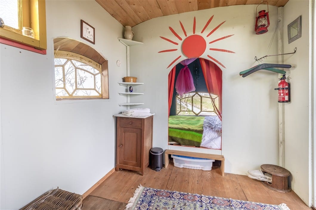 Photo 67 of Numero Dertien 8