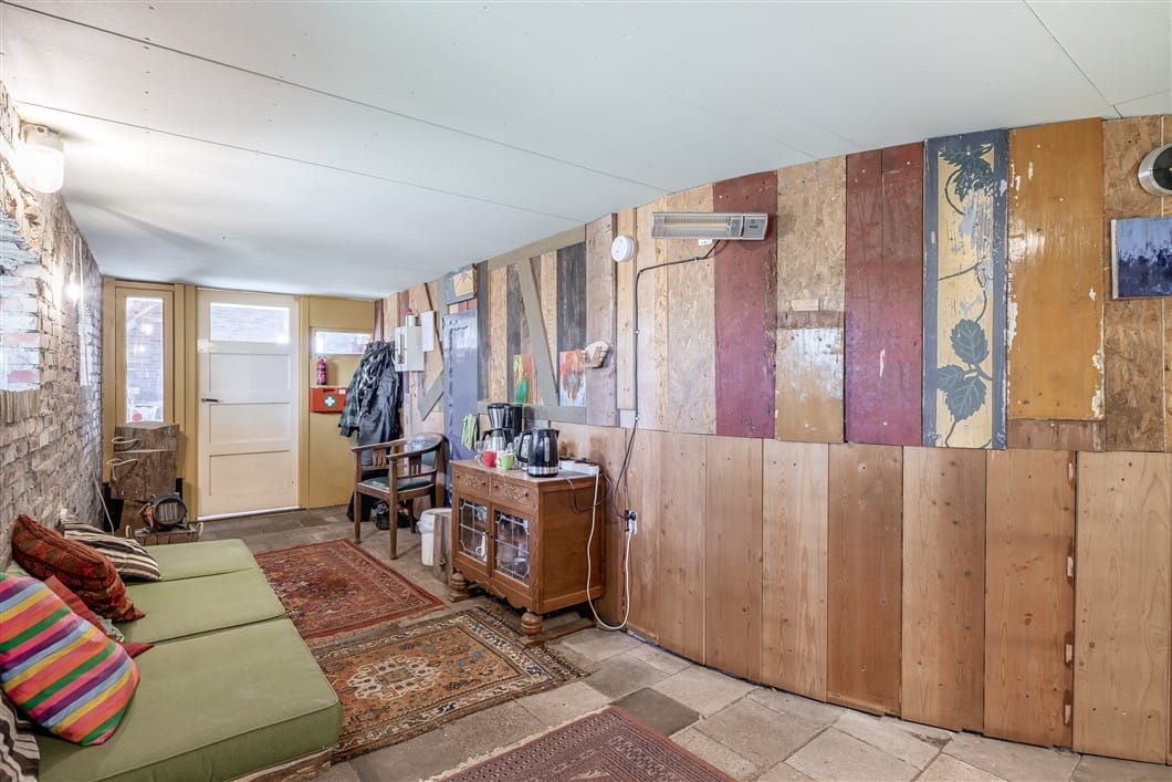 Photo 71 of Numero Dertien 8