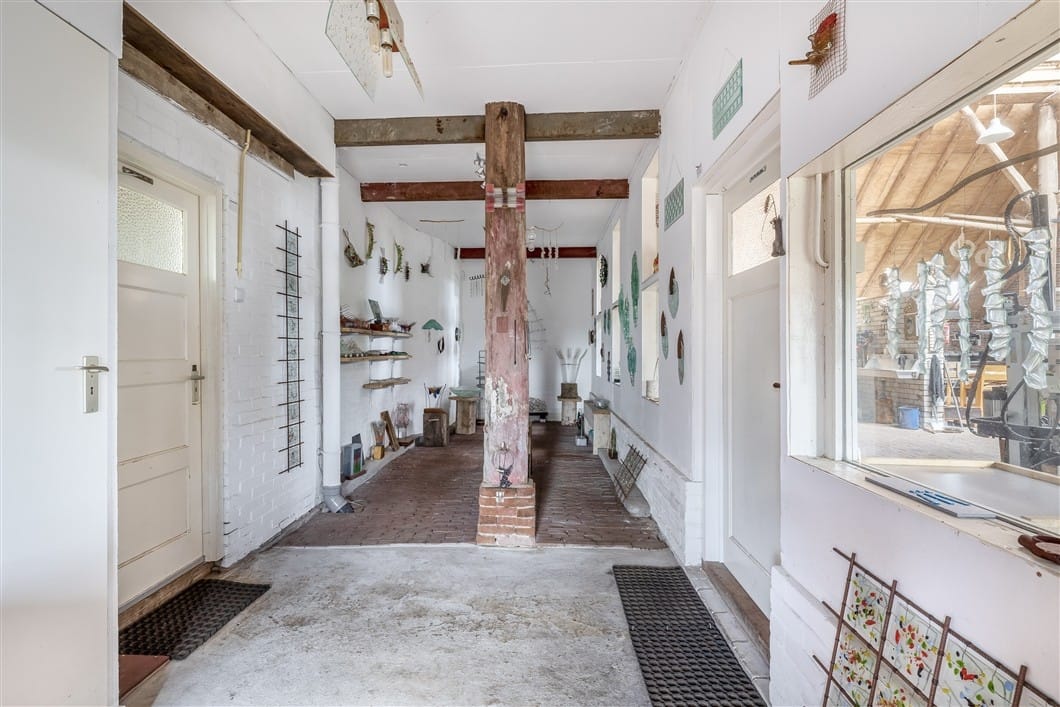 Photo 80 of Numero Dertien 8