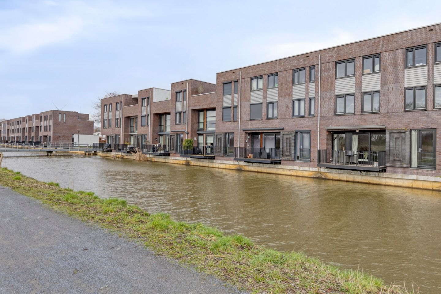 Foto 29 van Waterweegbree 189