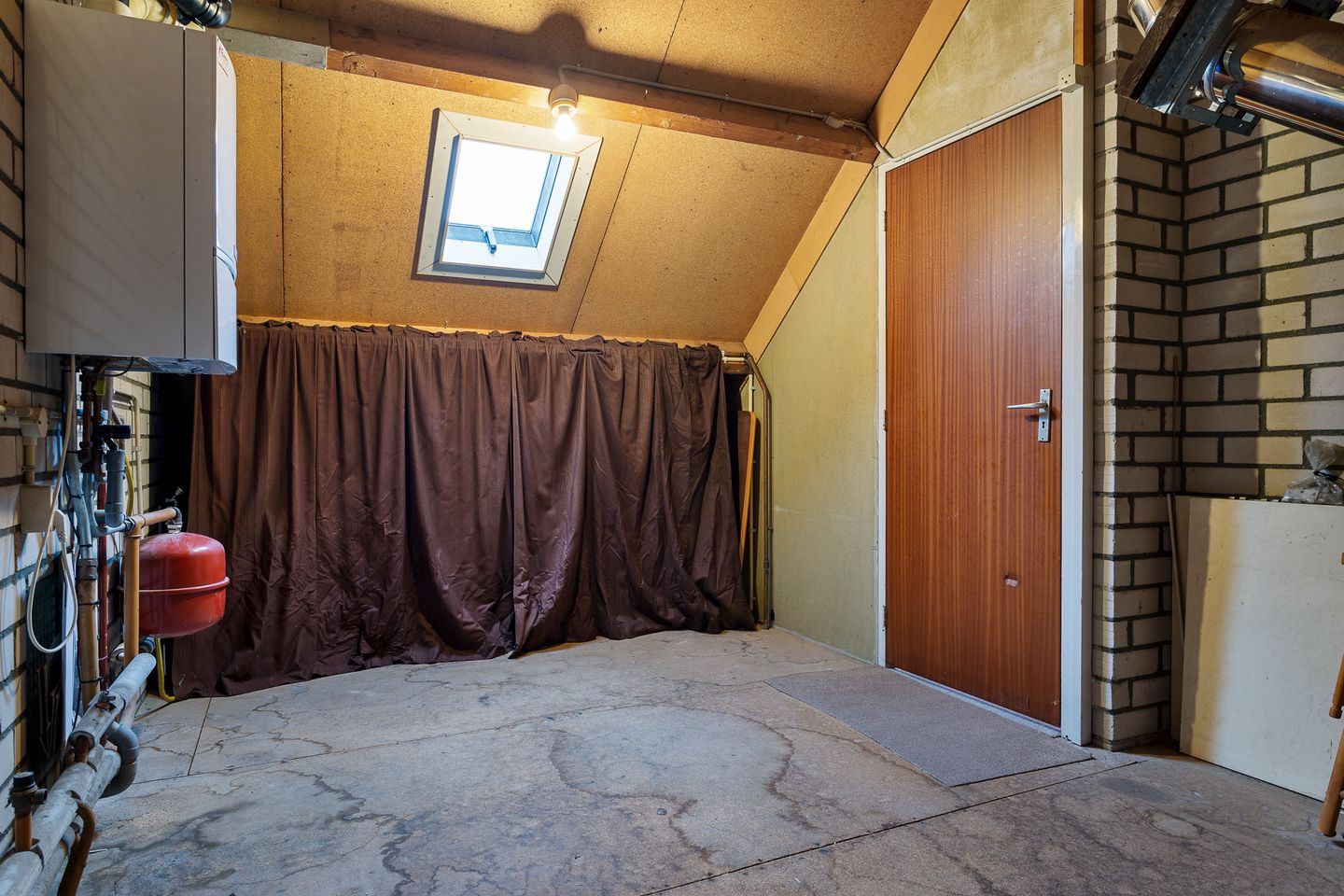 Photo 34 of Monseigneur Geurtsstraat 3