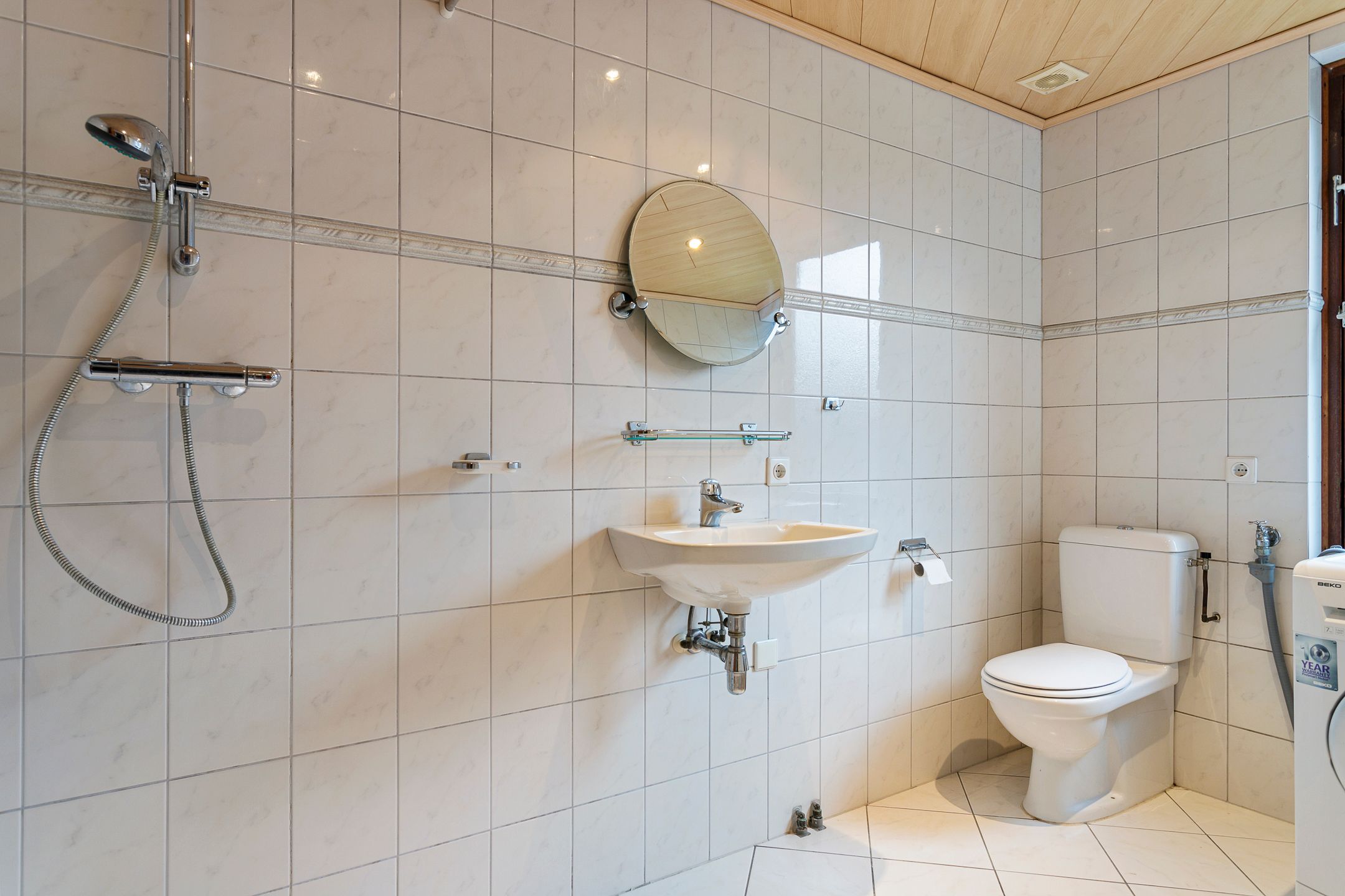 Photo 27 of Monseigneur Geurtsstraat 3