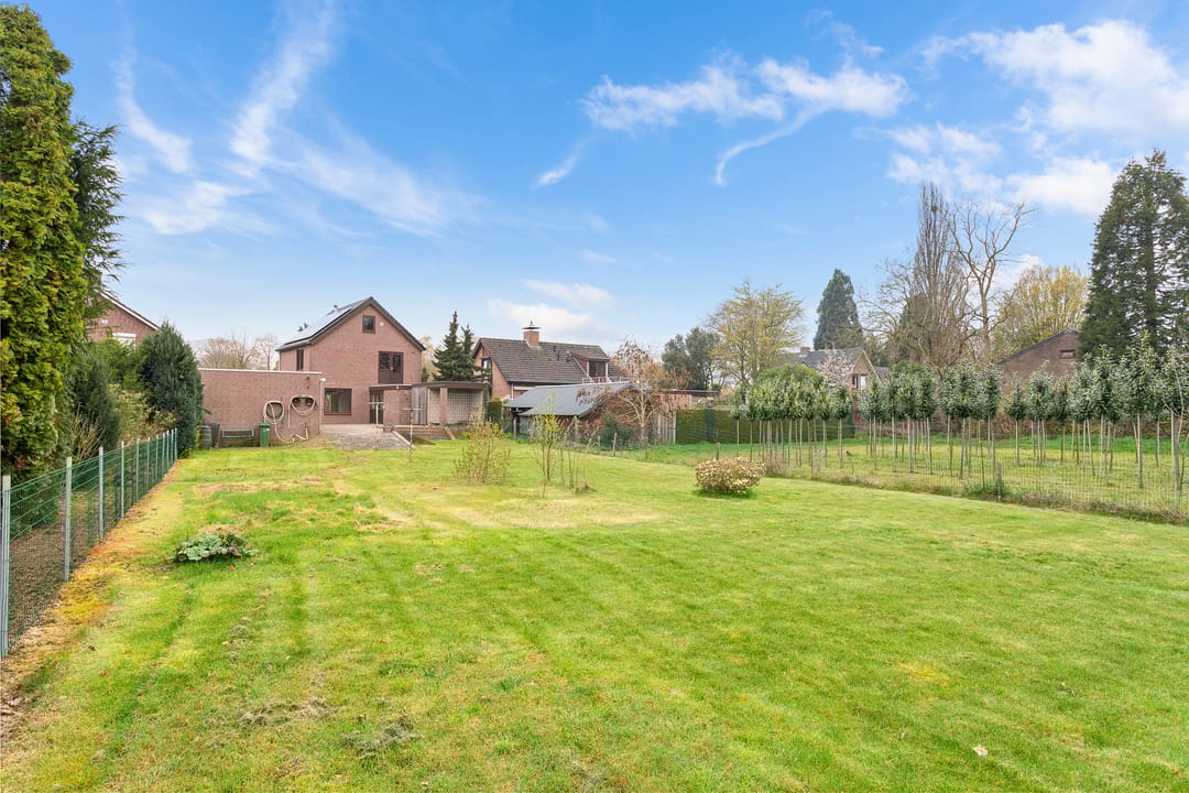 Photo 37 of Monseigneur Geurtsstraat 3