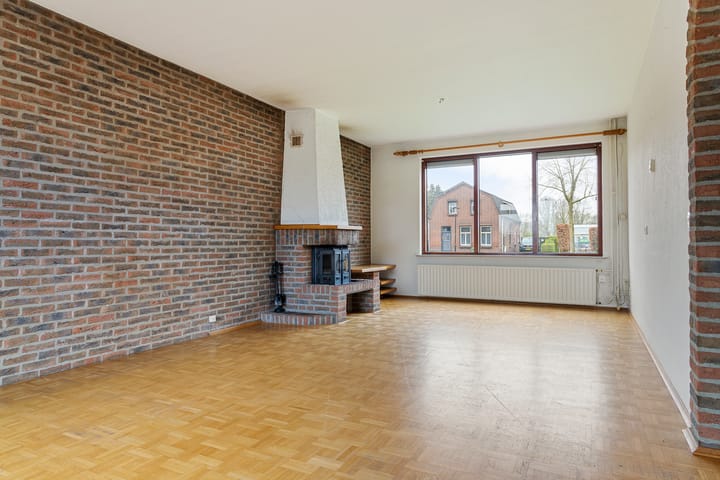 Photo 3 of Monseigneur Geurtsstraat 3