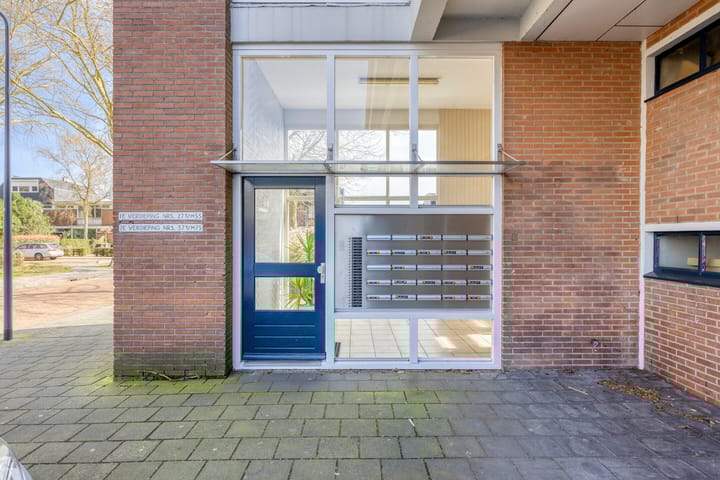 Photo 3 of Jan van Delftstraat 35