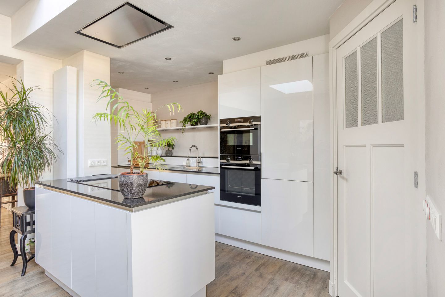 Foto 14 van Roostenlaan 154