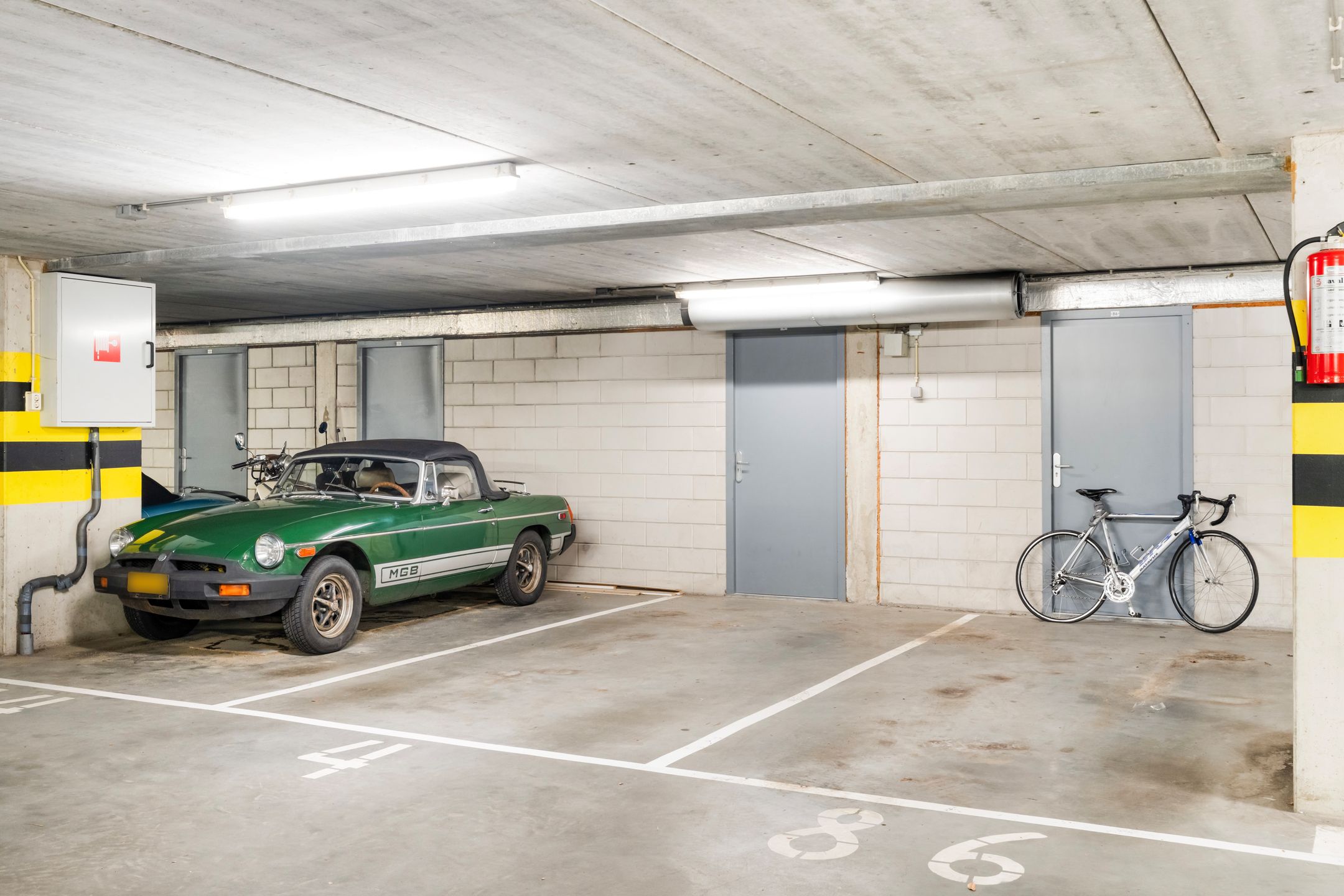 Photo 39 of Ernest Groosmanplein 4