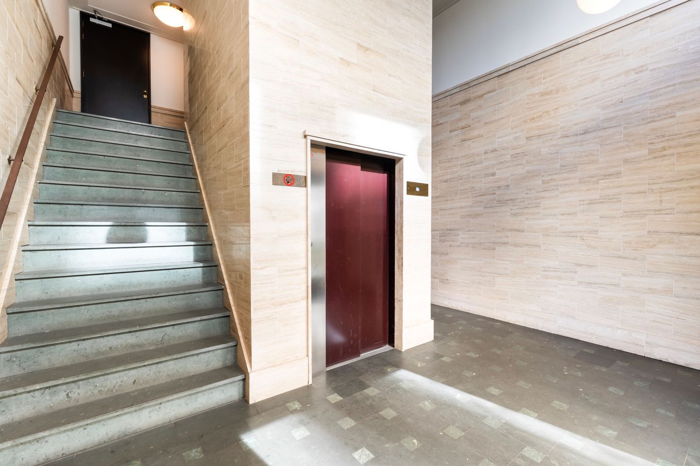 Photo 40 of Ernest Groosmanplein 4