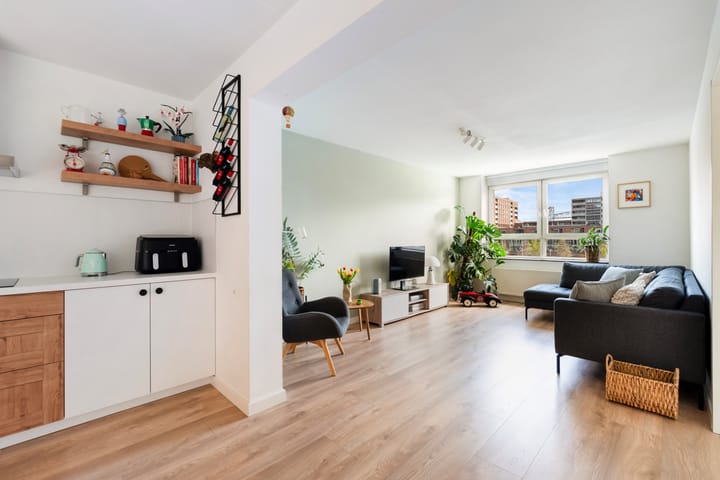 Photo 2 of Ernest Groosmanplein 4