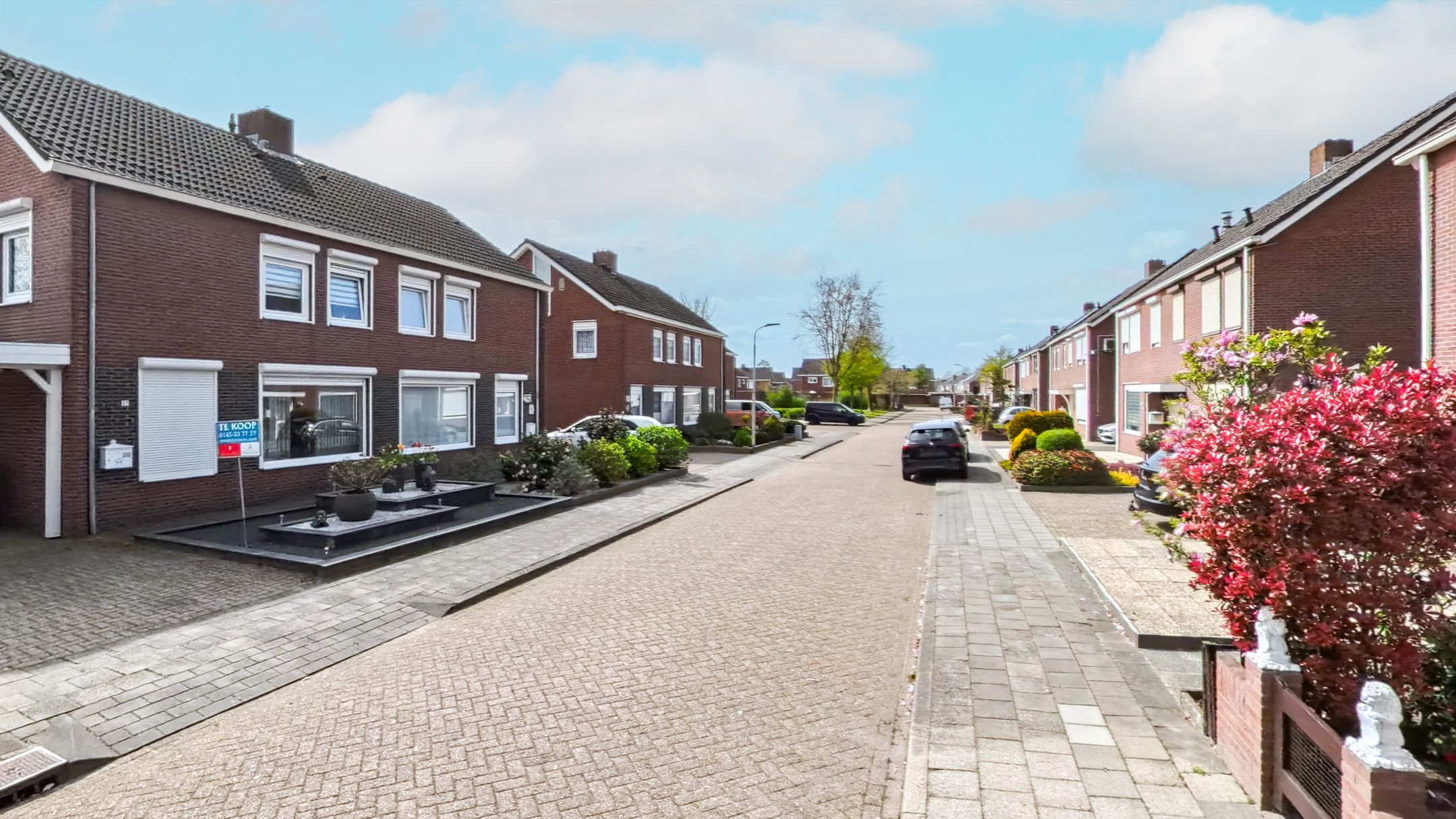 Spacious extended semi-detached home with four bedrooms in St. Willebrord — 73