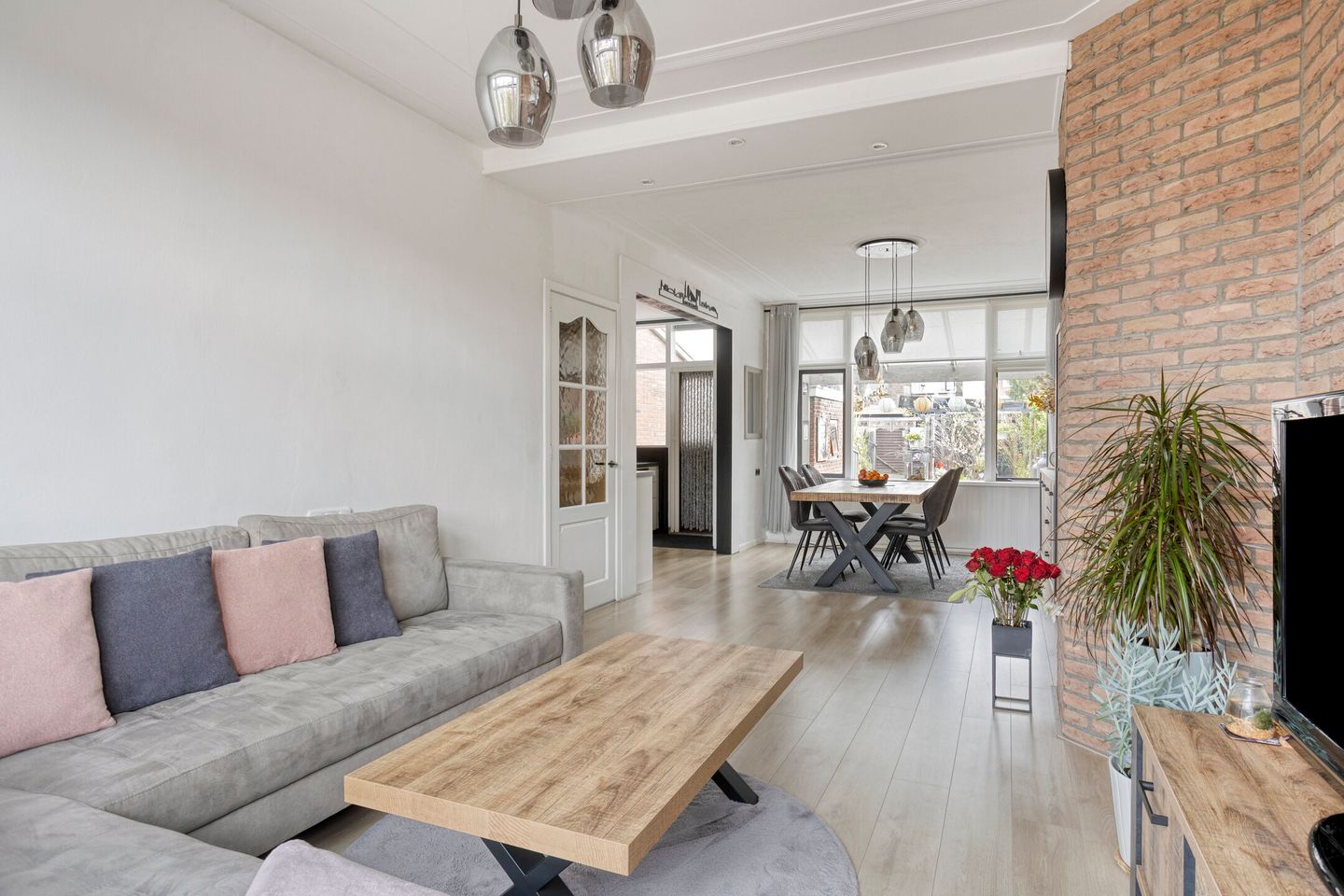 Foto 10 van Burgemeester van Esstraat 196