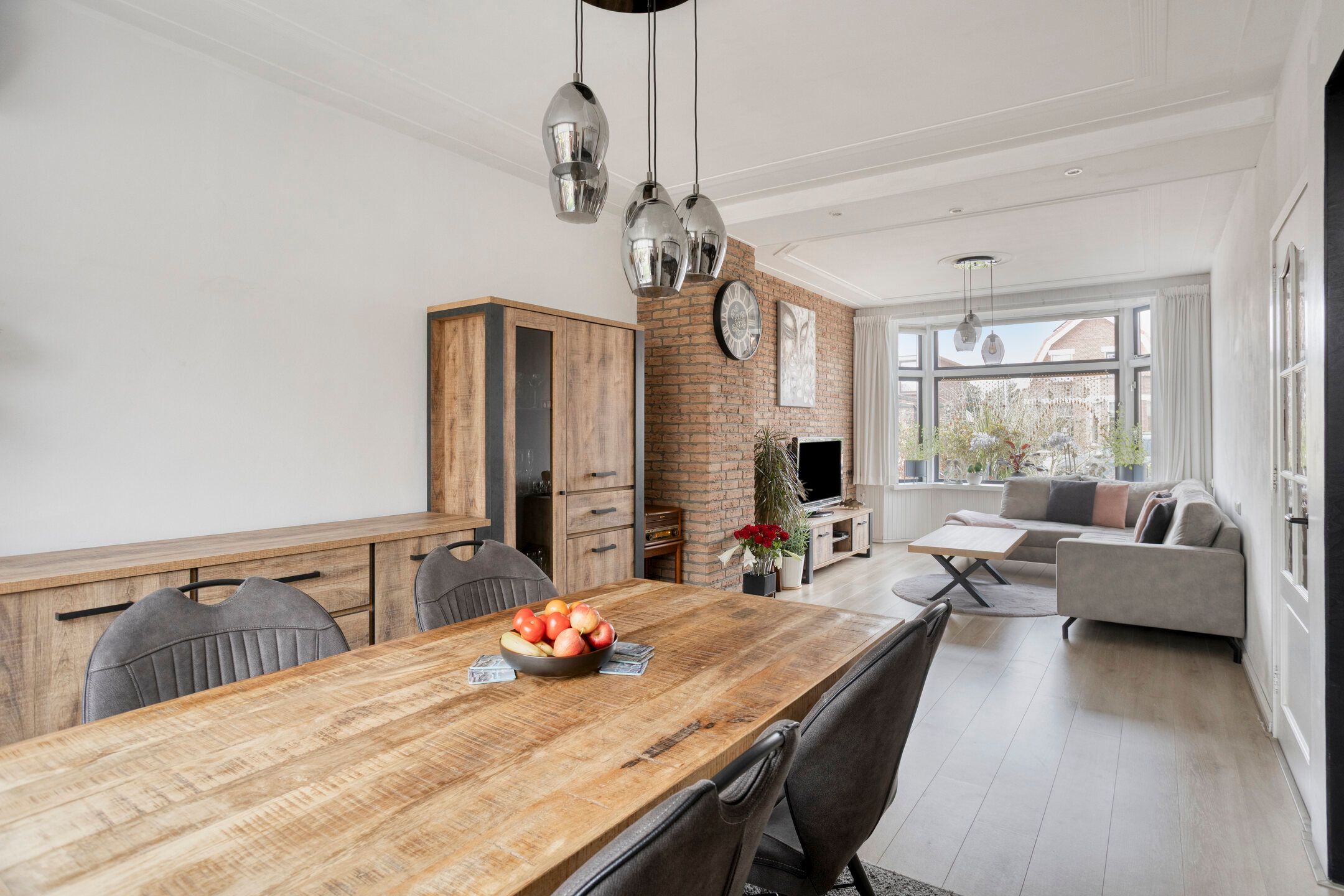 Foto 12 van Burgemeester van Esstraat 196