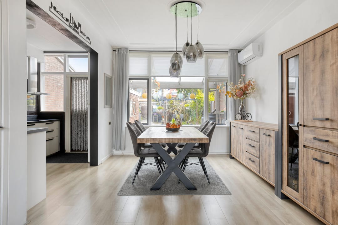 Foto 11 van Burgemeester van Esstraat 196