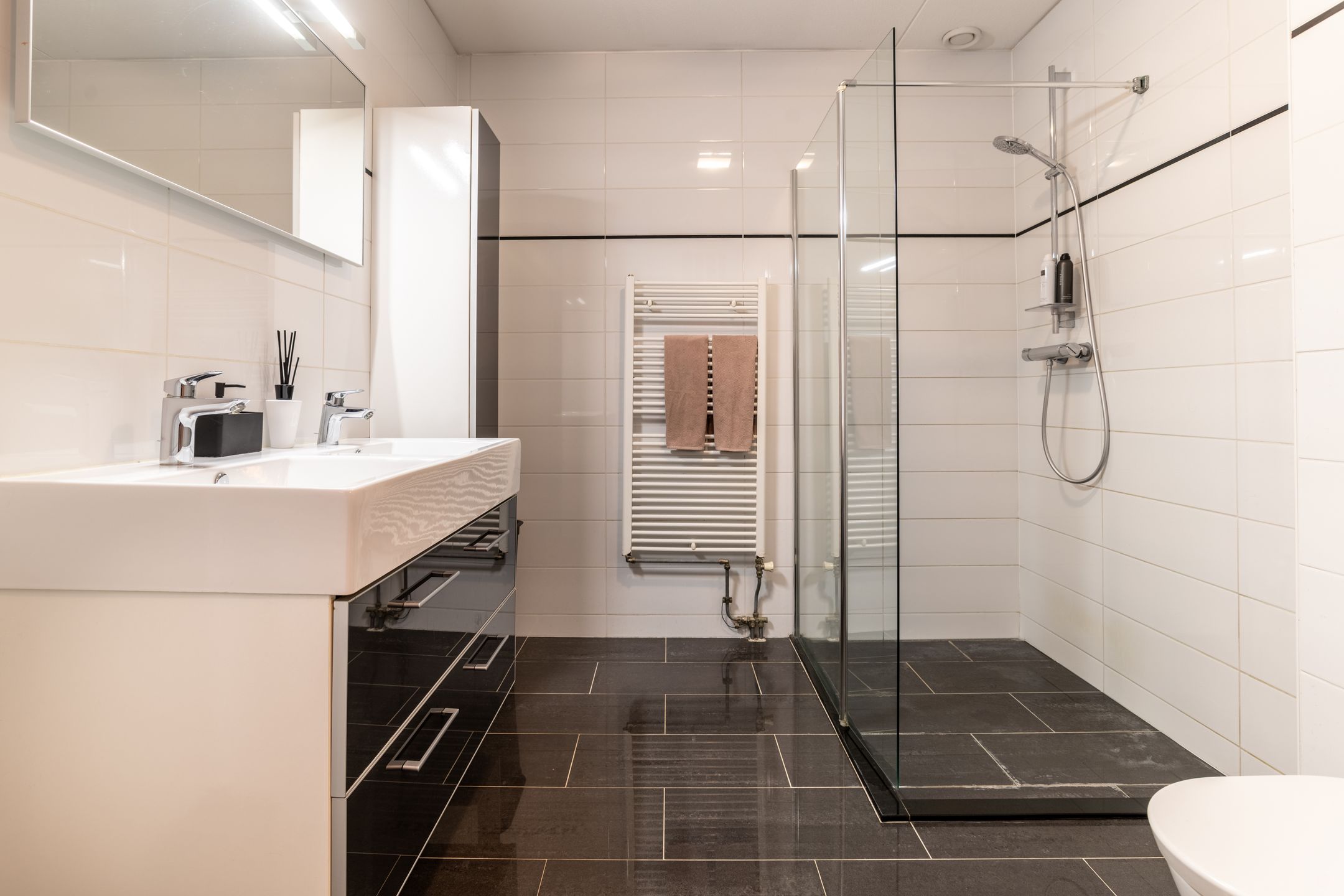 Photo 24 of Karperstraat 50