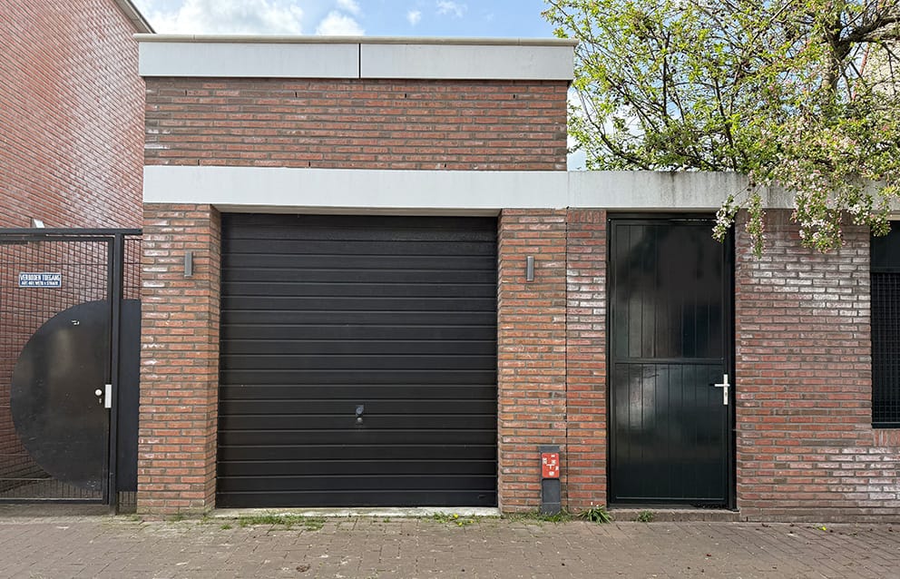 Photo 46 of Piaamstraat 9