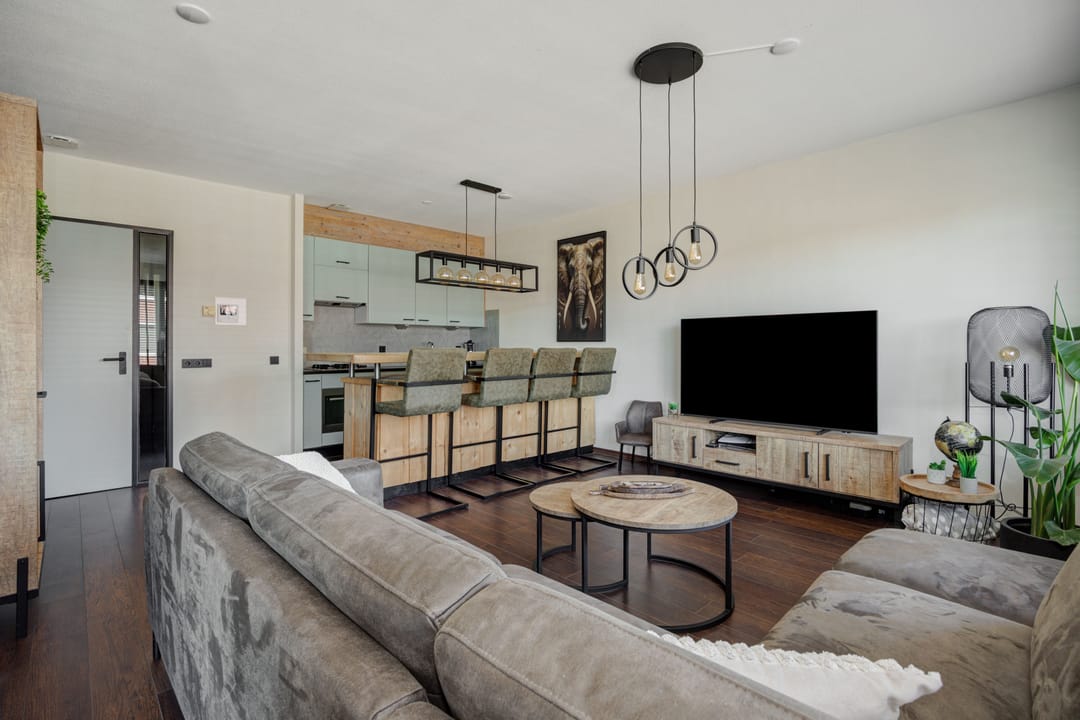 Photo 16 of Derpsestraat 64