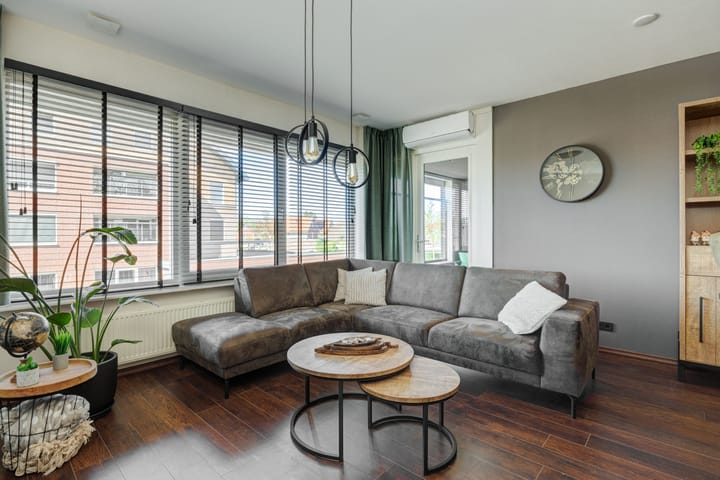 Photo 2 of Derpsestraat 64