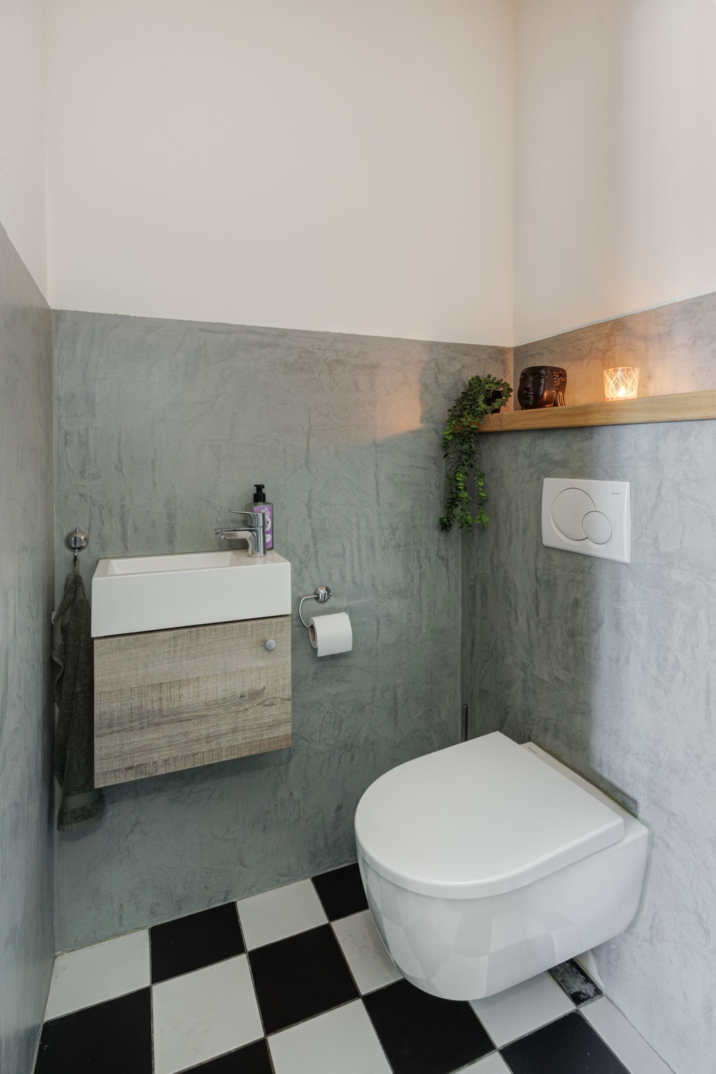 Photo 25 of Derpsestraat 64