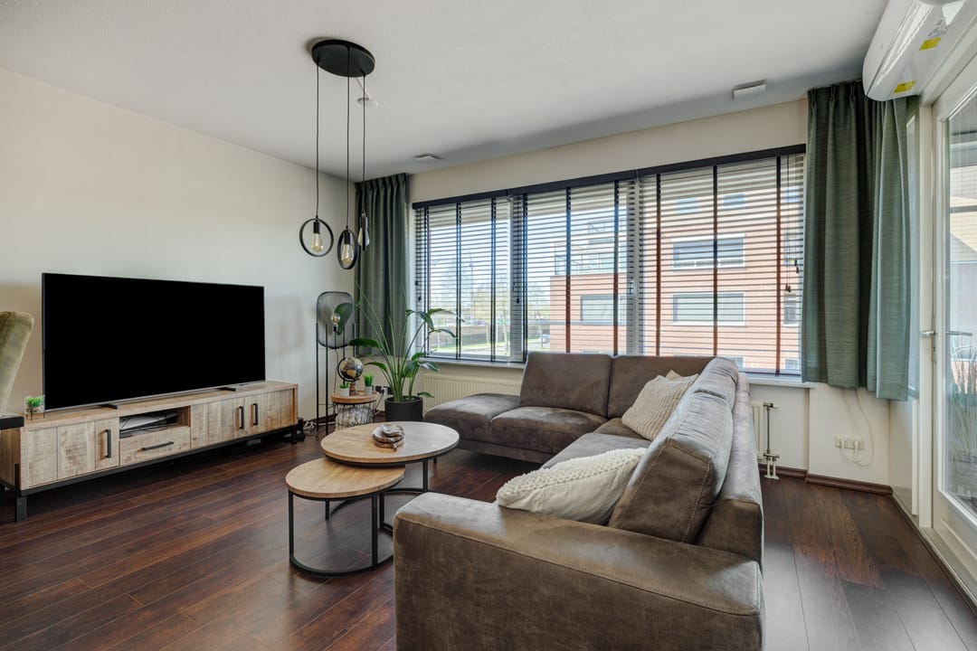 Photo 11 of Derpsestraat 64