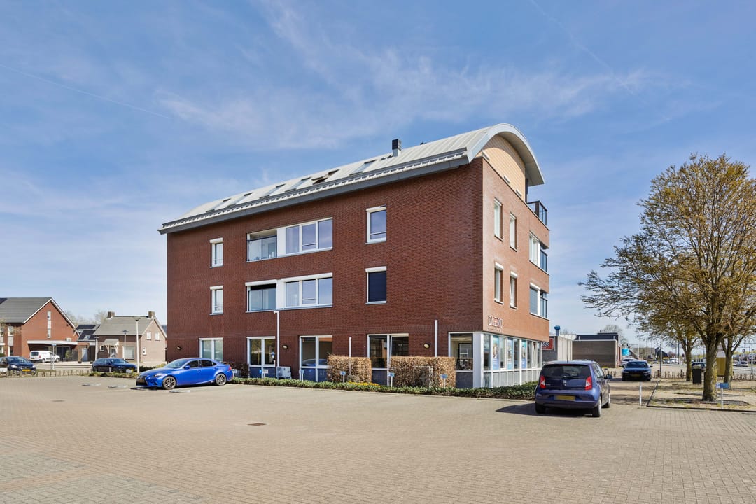 Photo 26 of Derpsestraat 64