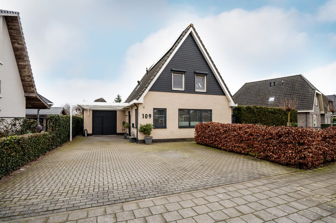 Foto 1 van Marquette 109