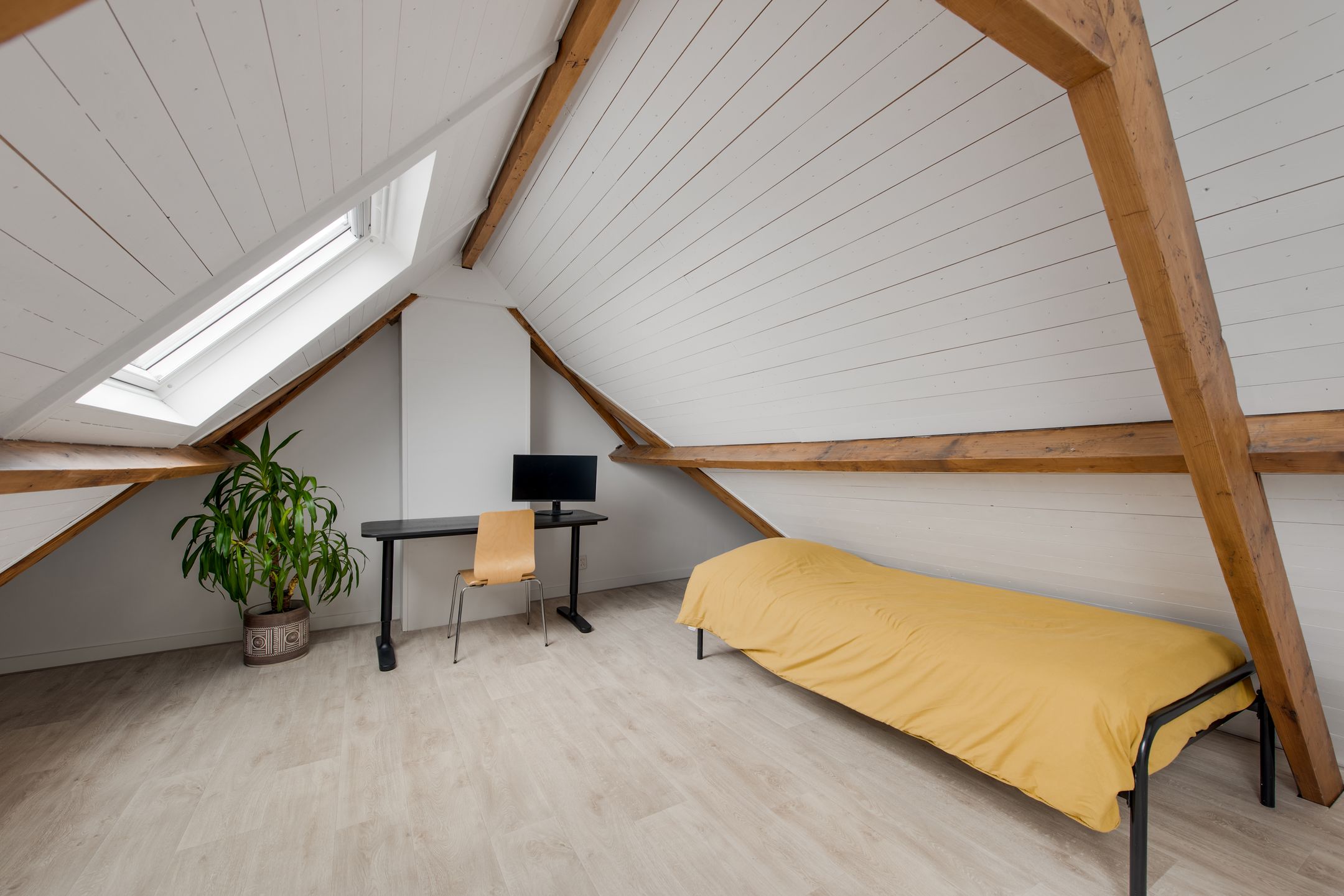 Photo 30 of Brederodestraat 72