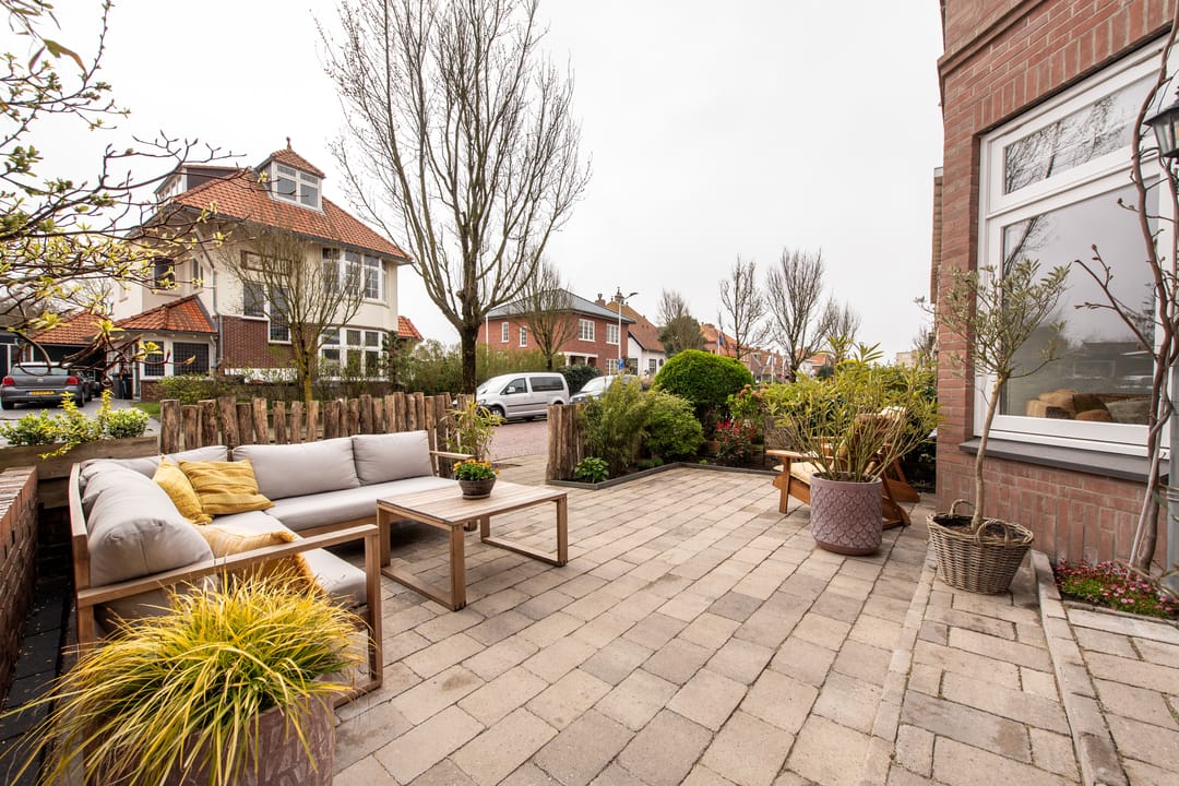 Photo 32 of Brederodestraat 72